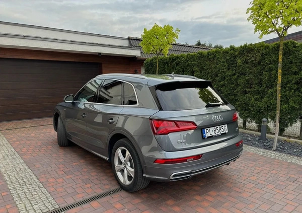 Audi Q5 cena 148830 przebieg: 117938, rok produkcji 2017 z Milanówek małe 742